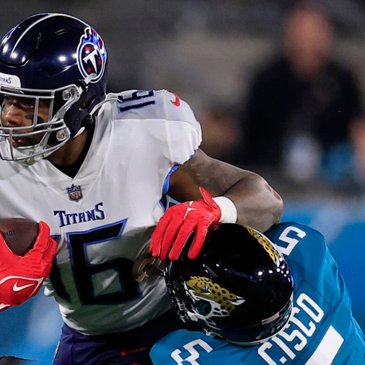 Tennessee Titans wide receiver Treylon Burks (16) plays against the Tampa  Bay Buccaneers in the second