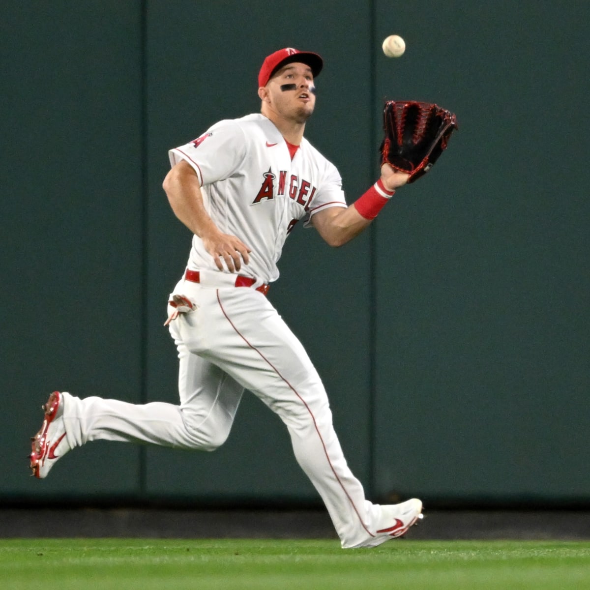 Angels News: Mike Trout Swaps Jersey with Dodgers Star Mookie Betts  Following Disappointing Freeway Series - Los Angeles Angels