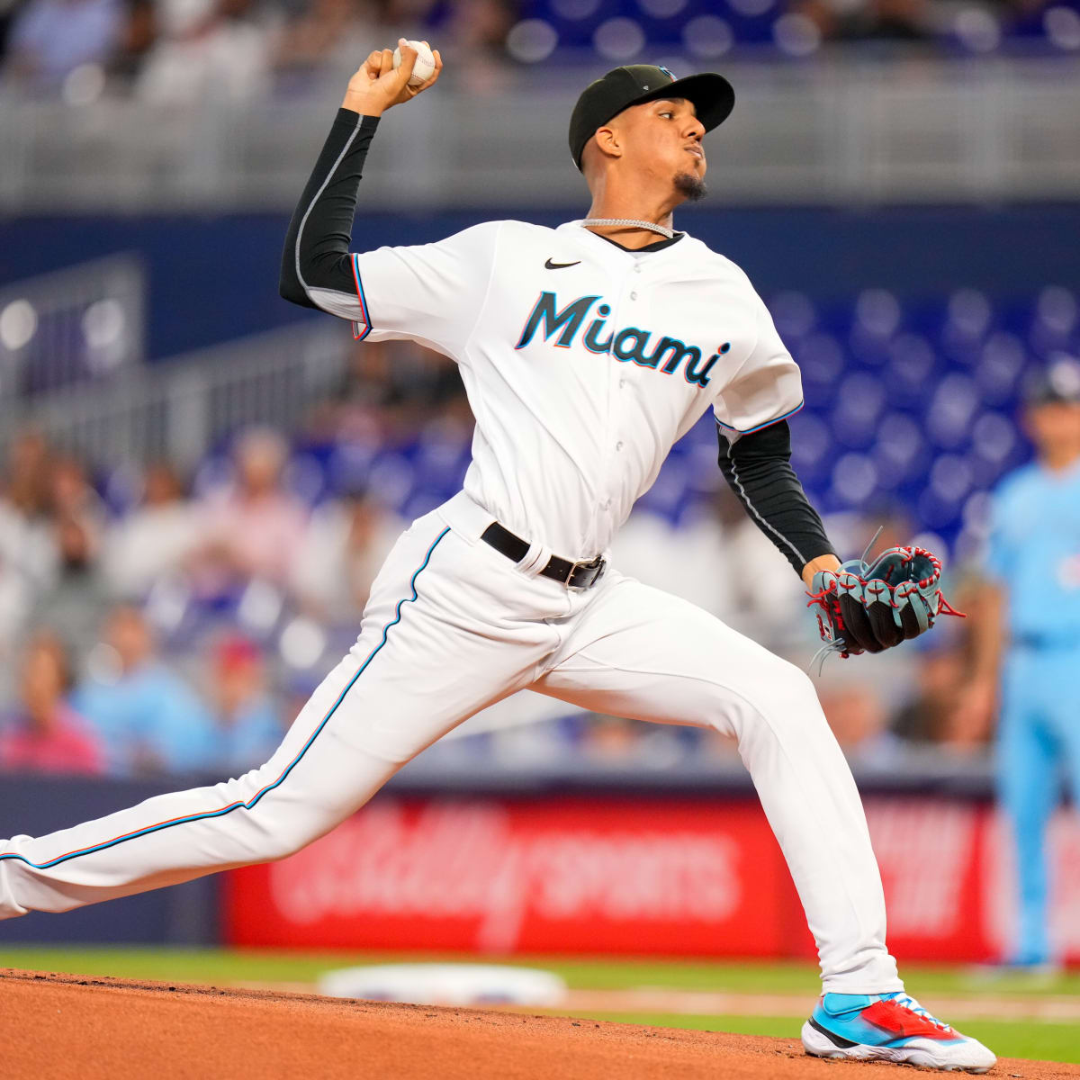 Marlins send rookie pitcher Eury Pérez back to minors, recall RHP