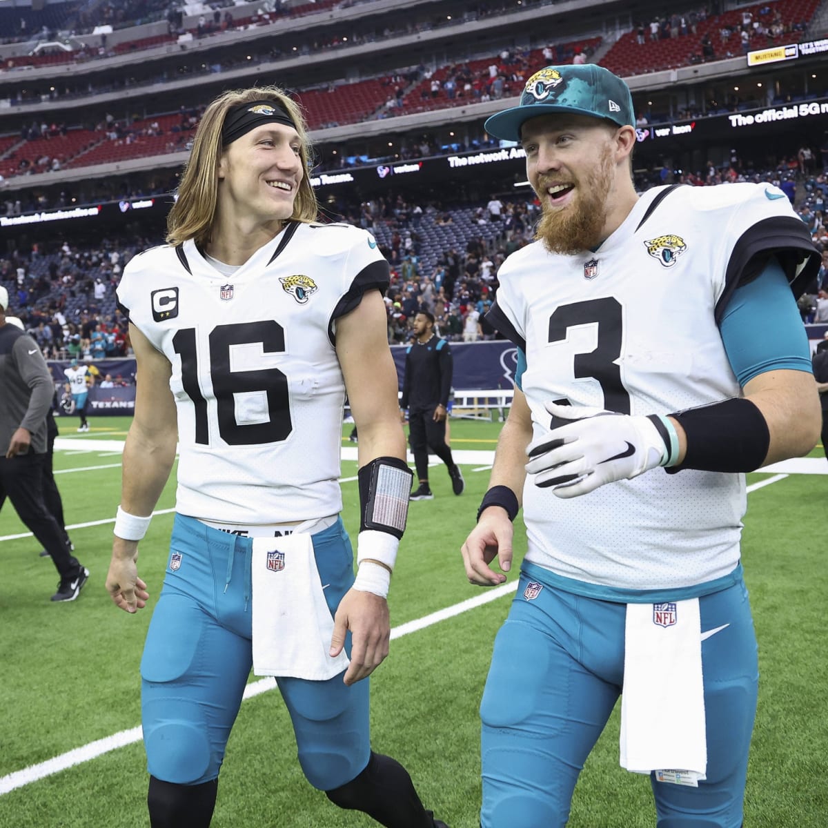 Trevor Lawrence rebounds to lead Jaguars to comeback win