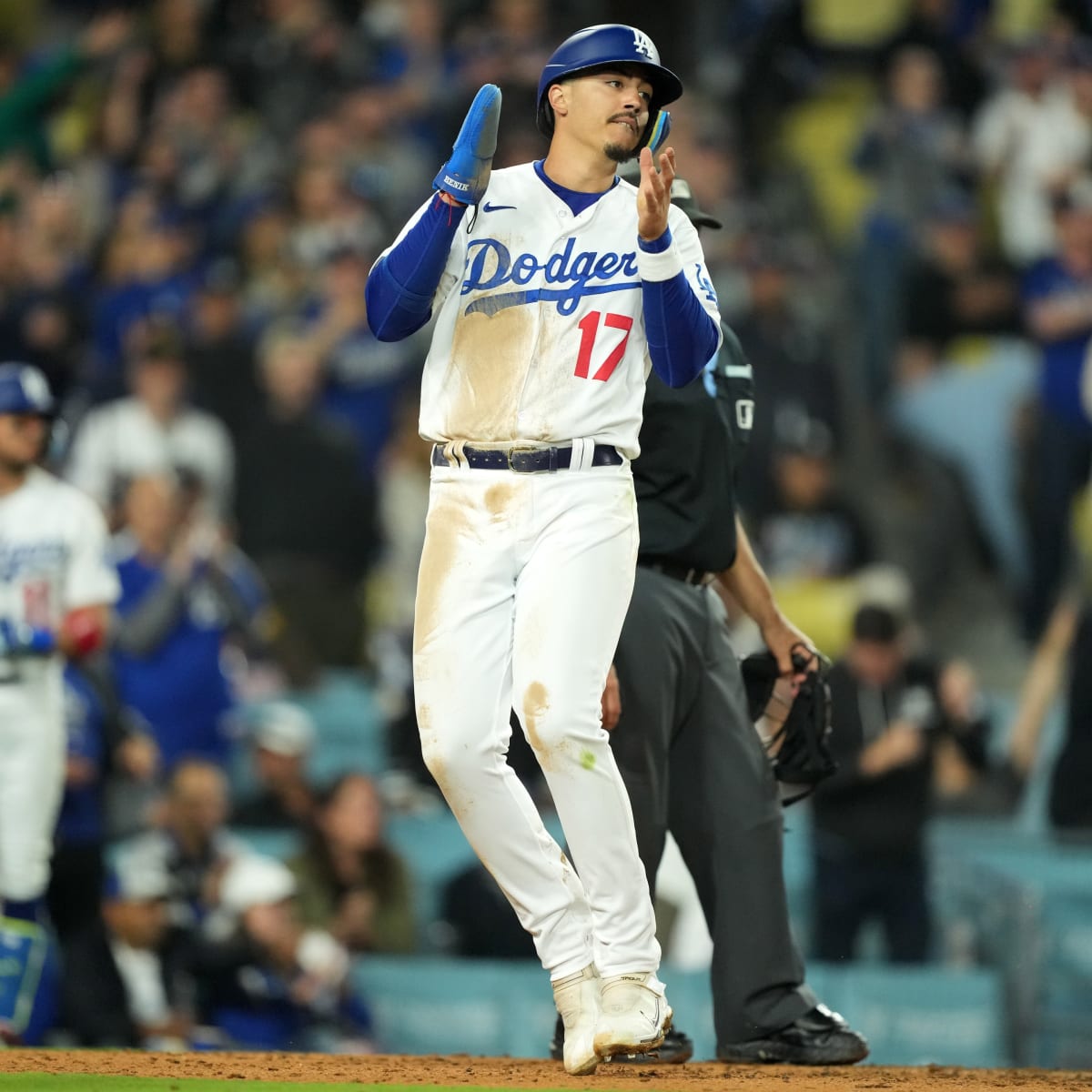 Miguel Vargas injury: Dodgers rookie has hairline fracture in pinkie - True  Blue LA