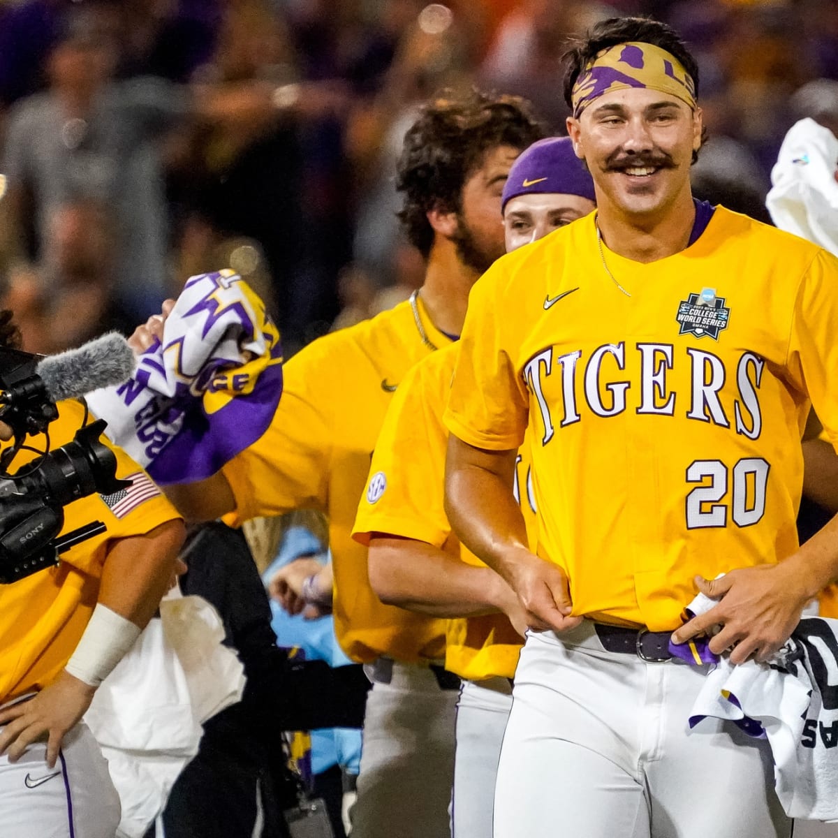 Baseball: Tigers win 1st Central League title in 18 years