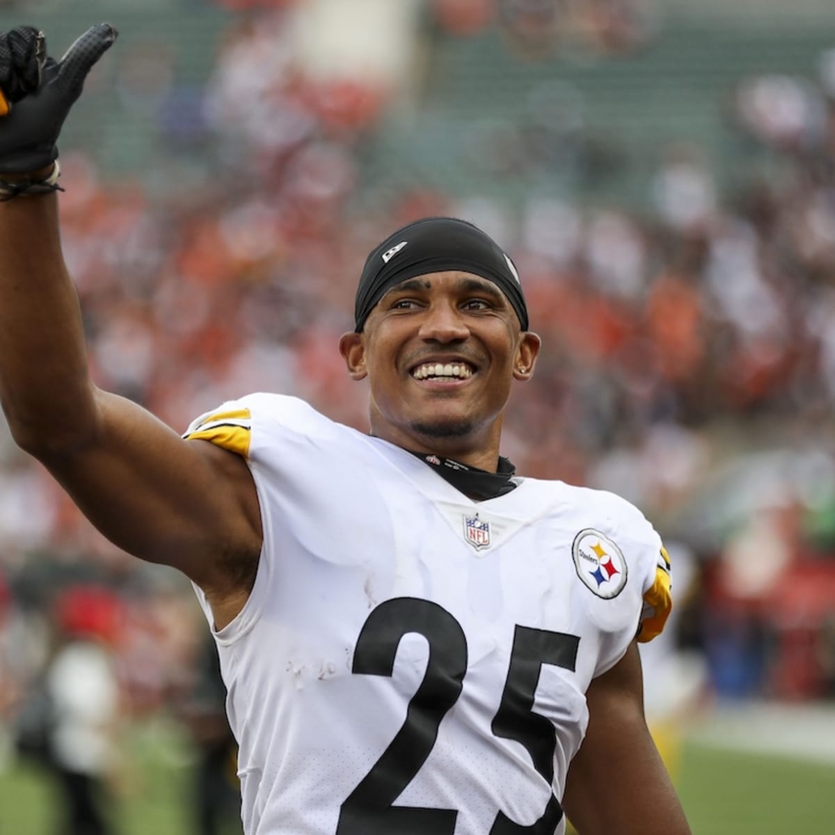 Rams Sign Former Steelers Cornerback