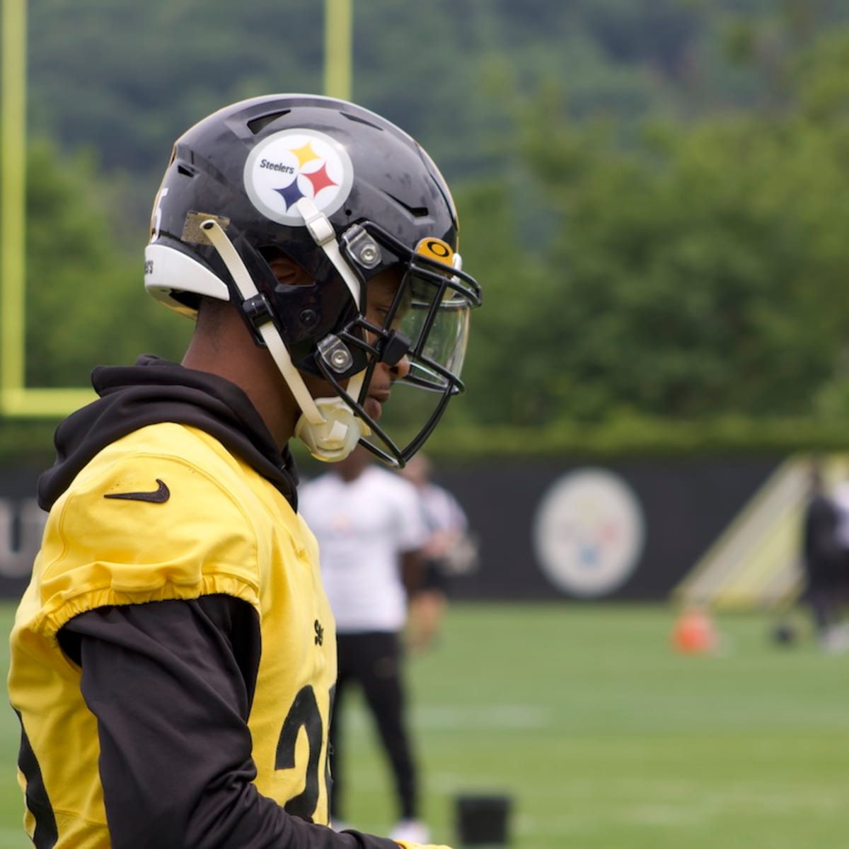 Steelers depth chart: Starters, position battles entering camp and