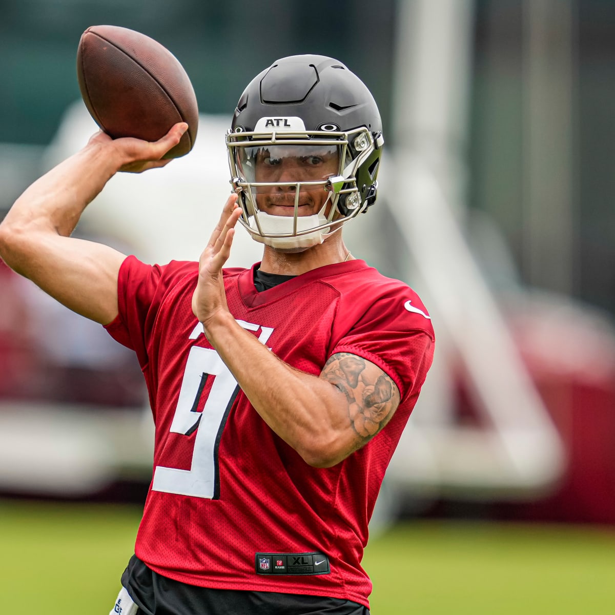 Atlanta Falcons - The suits up in Washington