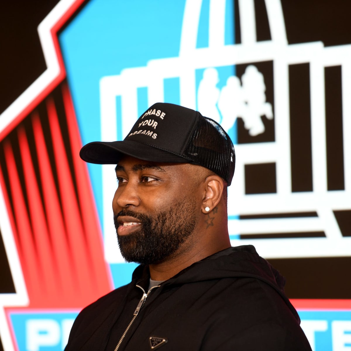 Aliquippa's Darrelle Revis shut down his nerves and then the NFL's best  wide receivers on his way to the Hall of Fame