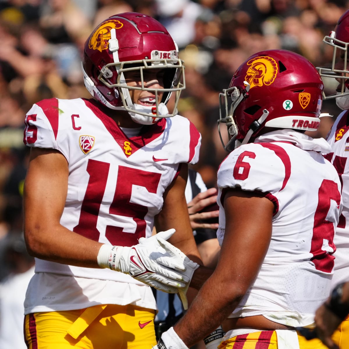 USC Trojans - FIRST LOOK: Drake London in an Atlanta Falcons uniform!  #USCtotheNFL