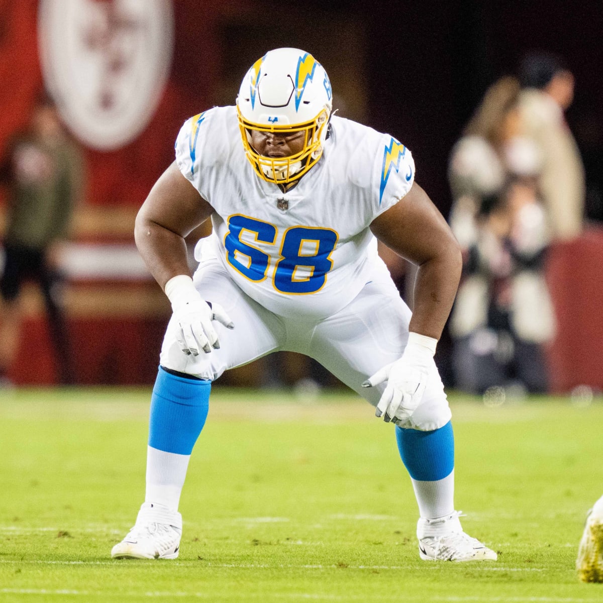 Chargers sign first 2022 draft pick, inking sixth-round OL Jamaree Salyer -  BVM Sports