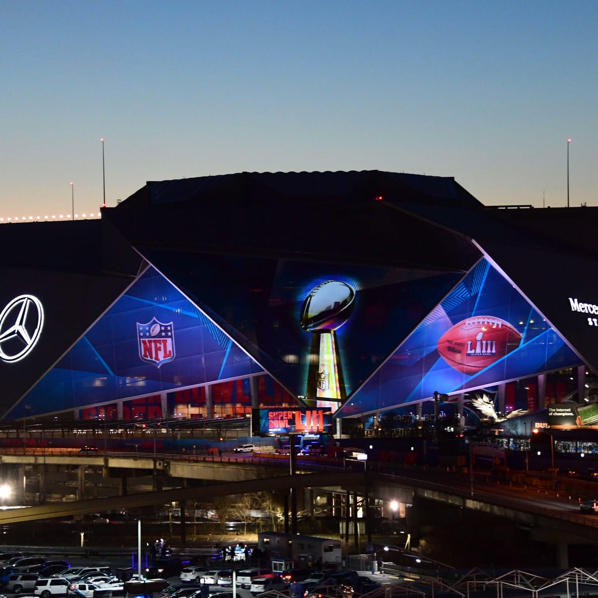 Atlanta Falcons Renditions of New Stadium Luxury Suites