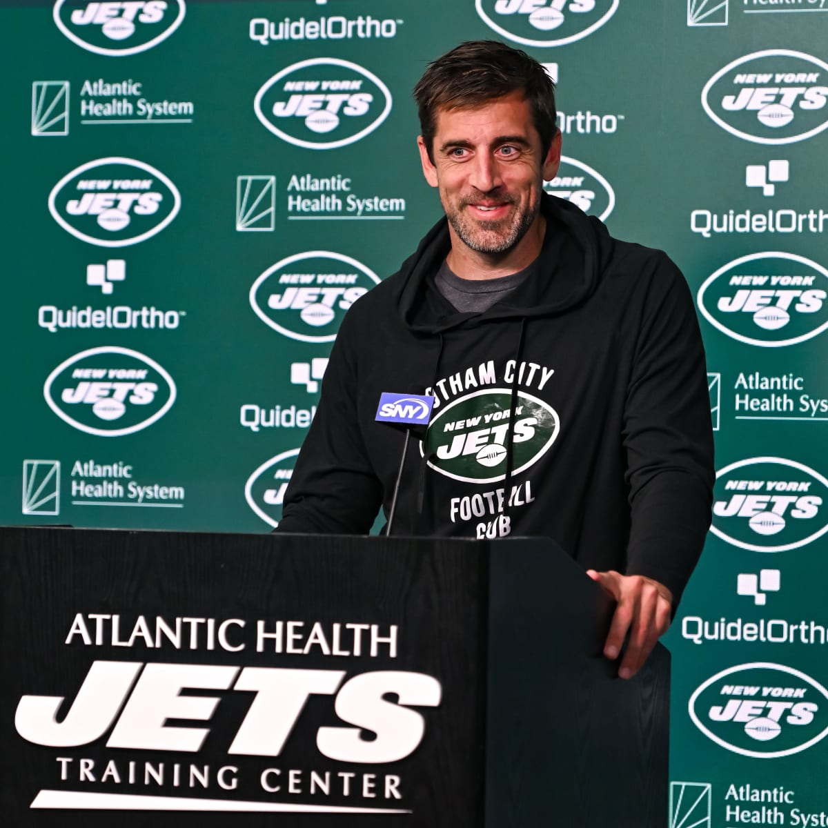 Aaron Rodgers Doubles Down on Djokovic Support, Vaccine Mandate Opposition  - Sports Illustrated New York Jets News, Analysis and More