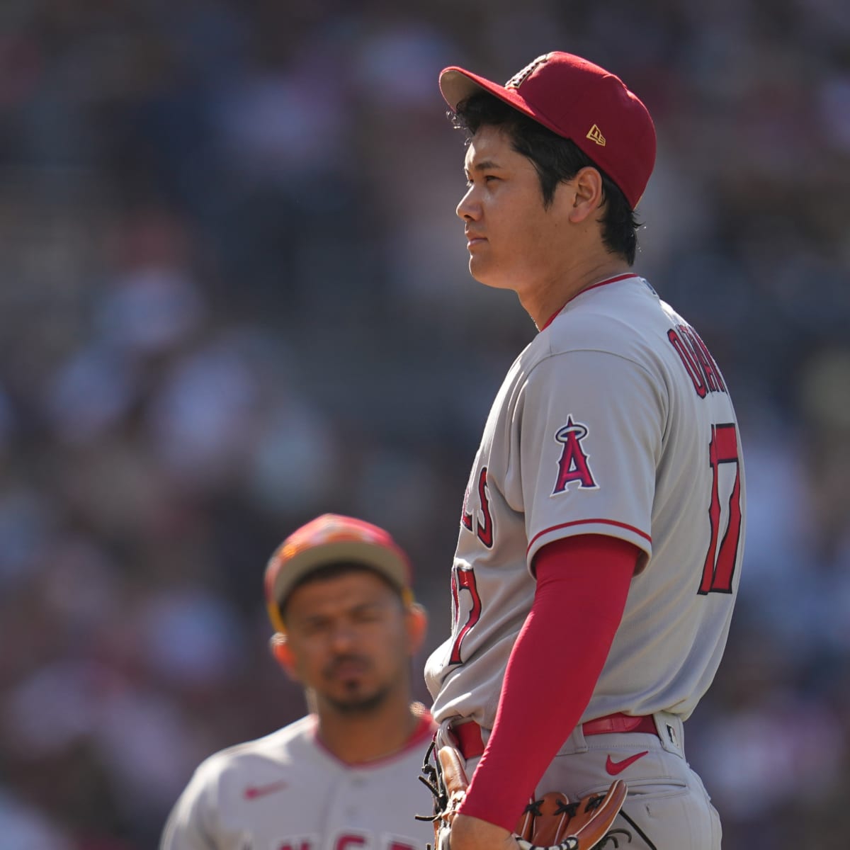 Padres' star infielders topple Shohei Ohtani