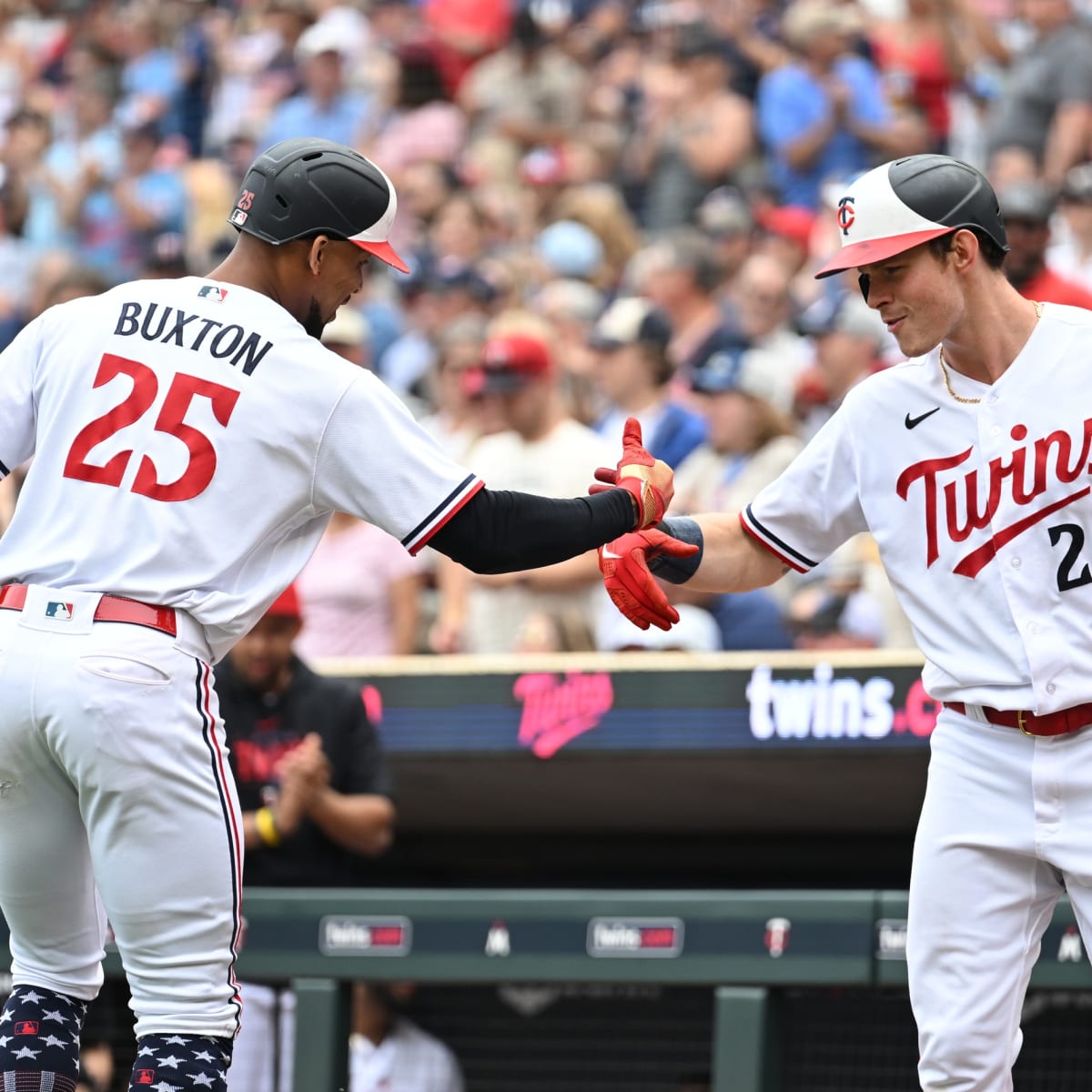 Twins win over Royals 9-3