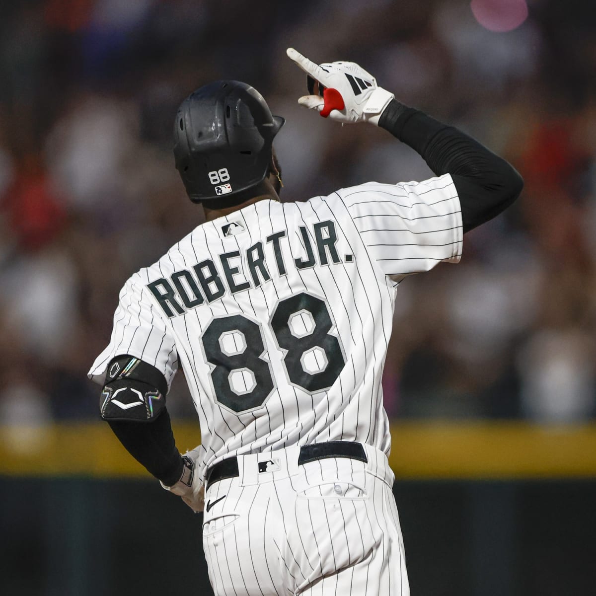 Chicago White Sox Star Luis Robert Jr. Joins the Home Run Derby