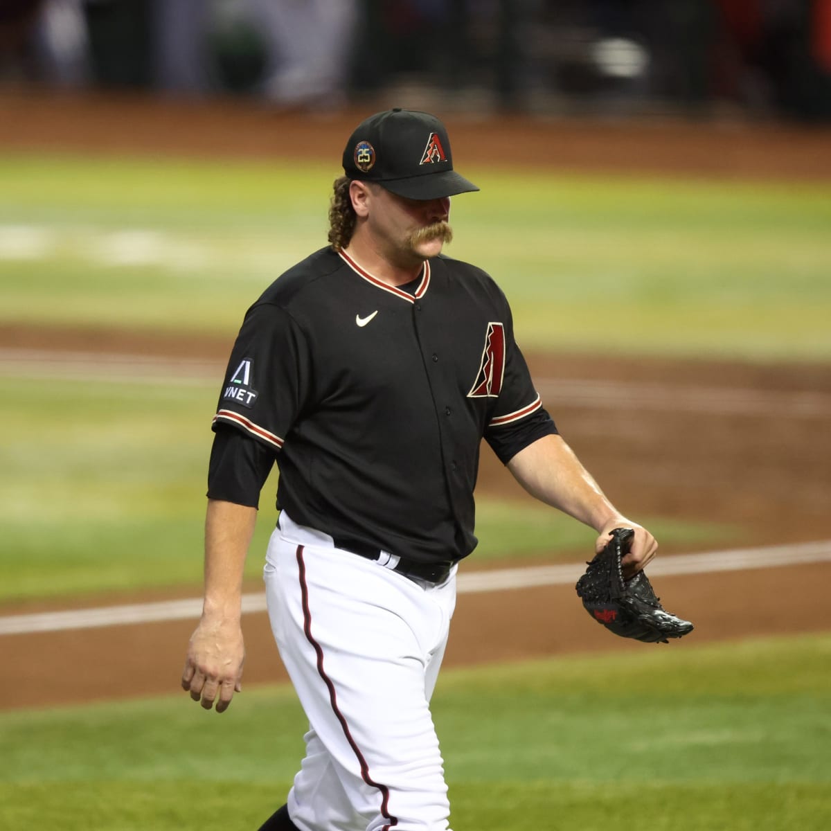 San Francisco, California, USA. 05th June, 2018. Arizona Diamondbacks  relief pitcher Andrew Chafin (40) delivers in the seventh inning, during a  MLB game between the Arizona Diamondbacks and the San Francisco Giants