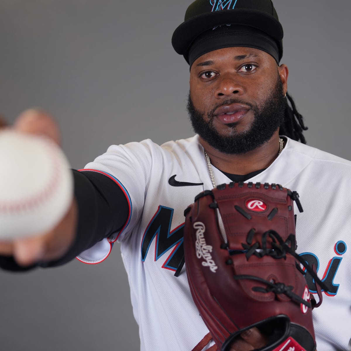 Johnny Cueto logs 7 strikeouts in White Sox debut