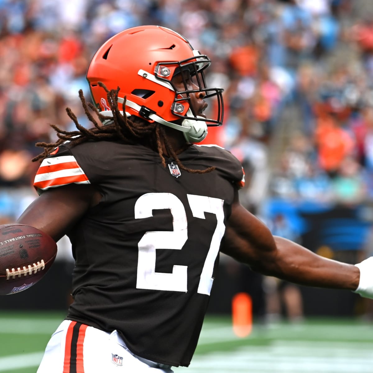 The Kareem Hunt 'Hold-in' Appears to be Over - Sports Illustrated Cleveland  Browns News, Analysis and More