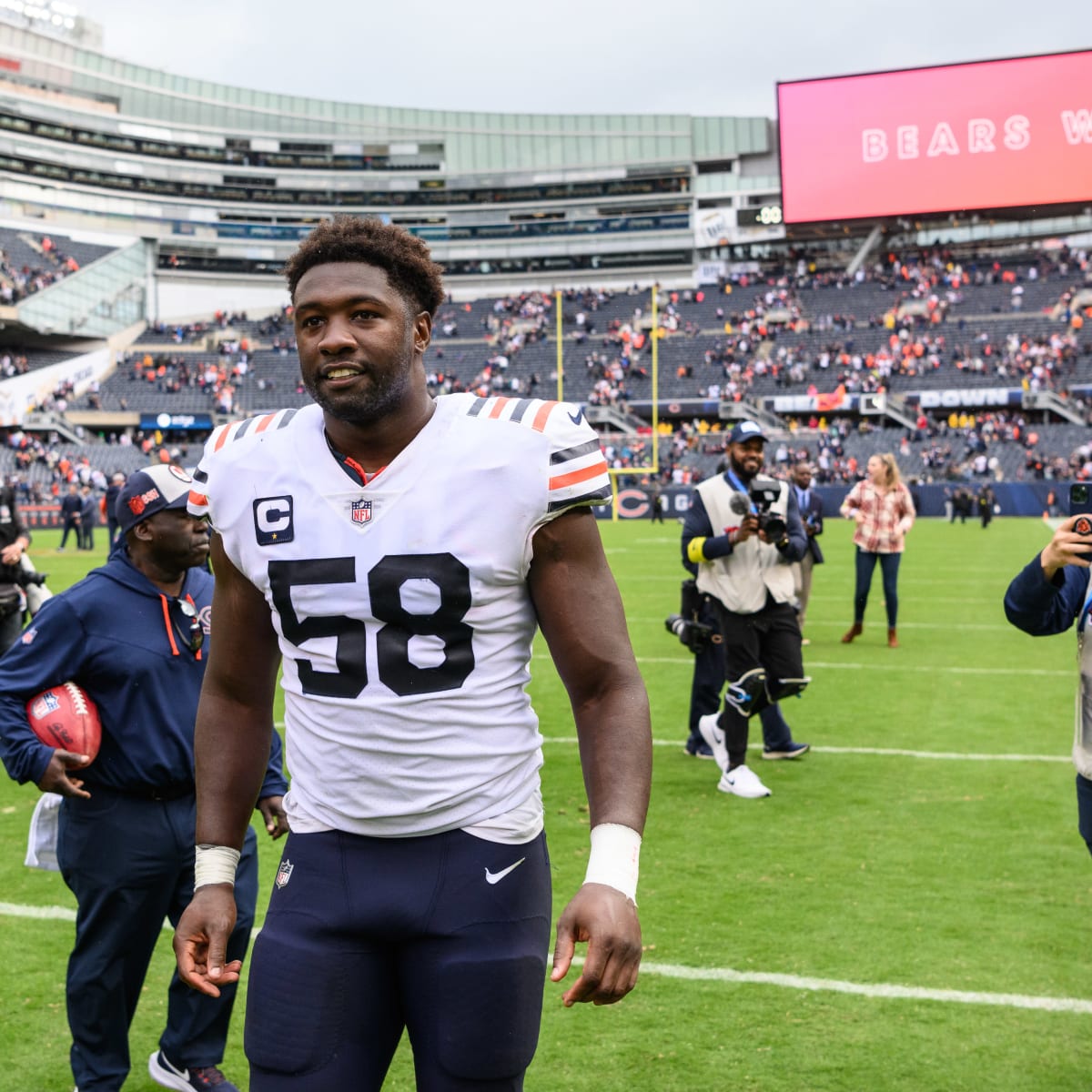 Updated look at Bears' linebacker depth after Roquan Smith trade