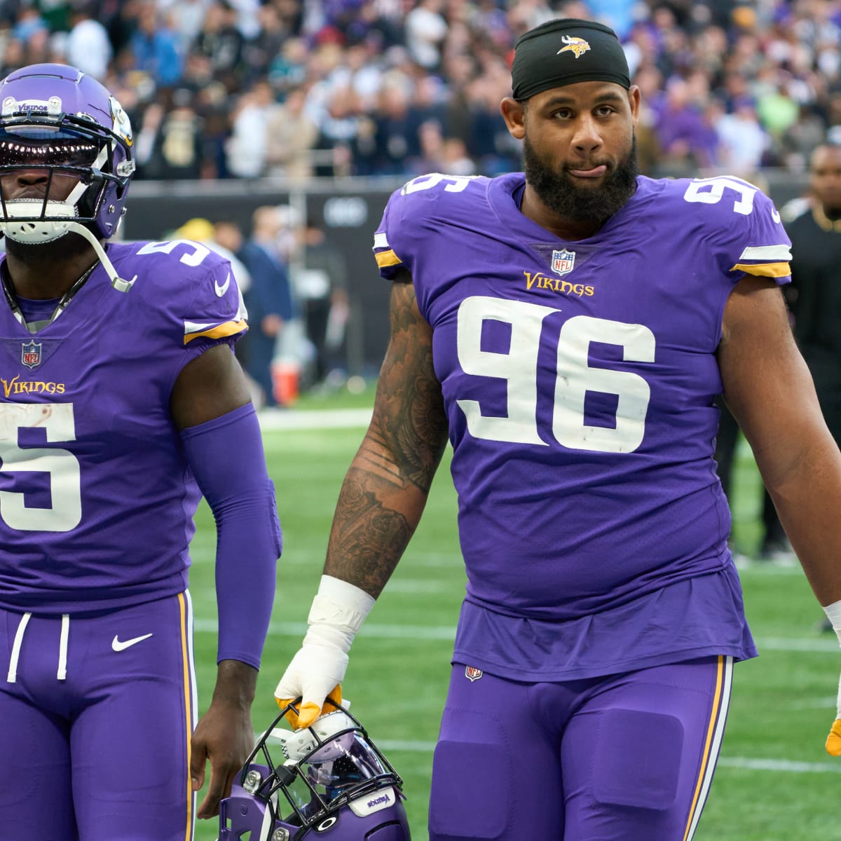 MIAMI GARDENS, FL - OCTOBER 16: Minnesota Vikings defensive tackle Ross  Blacklock (96) tries to get