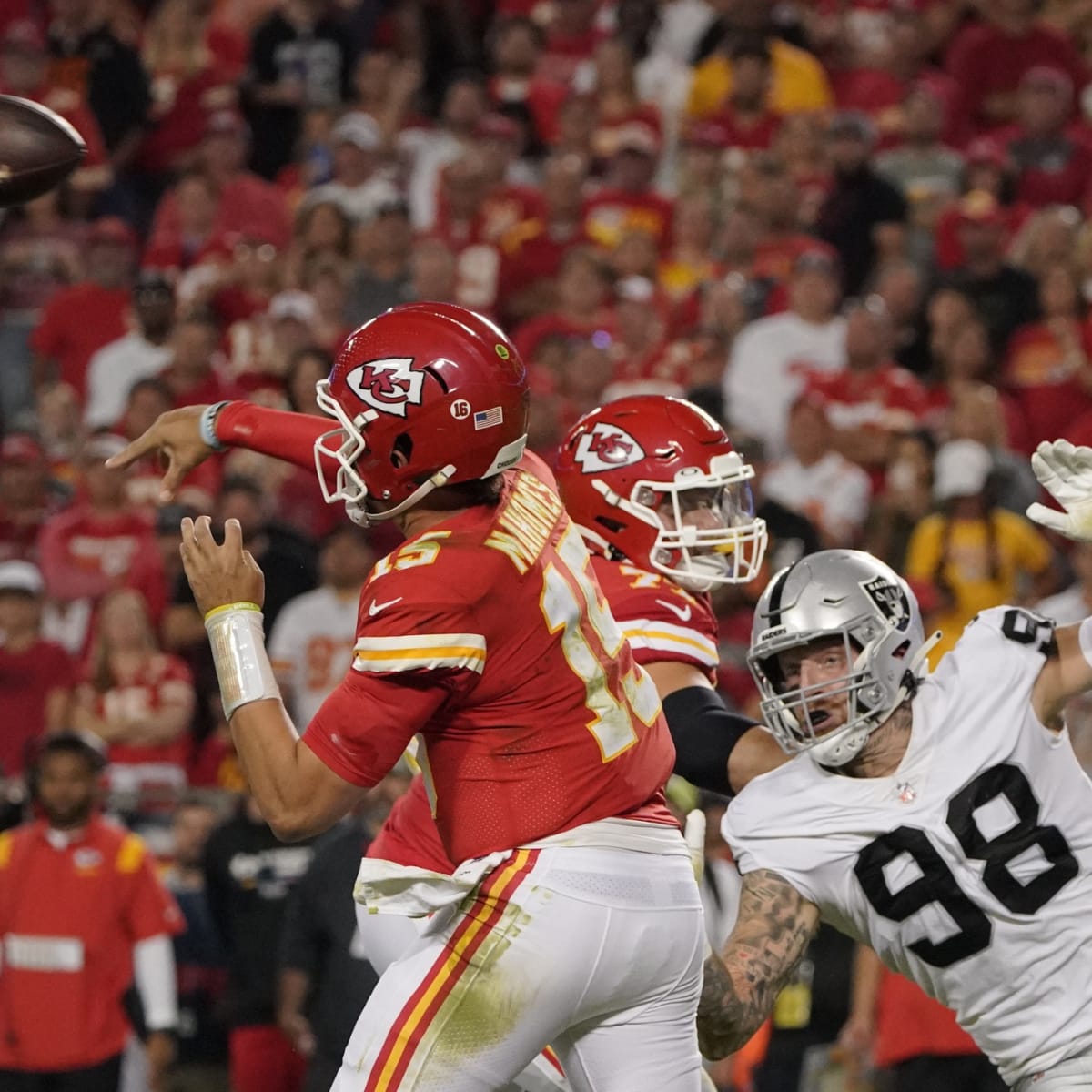 Patrick Mahomes shown humbling Raiders' Maxx Crosby in Netflix documentary