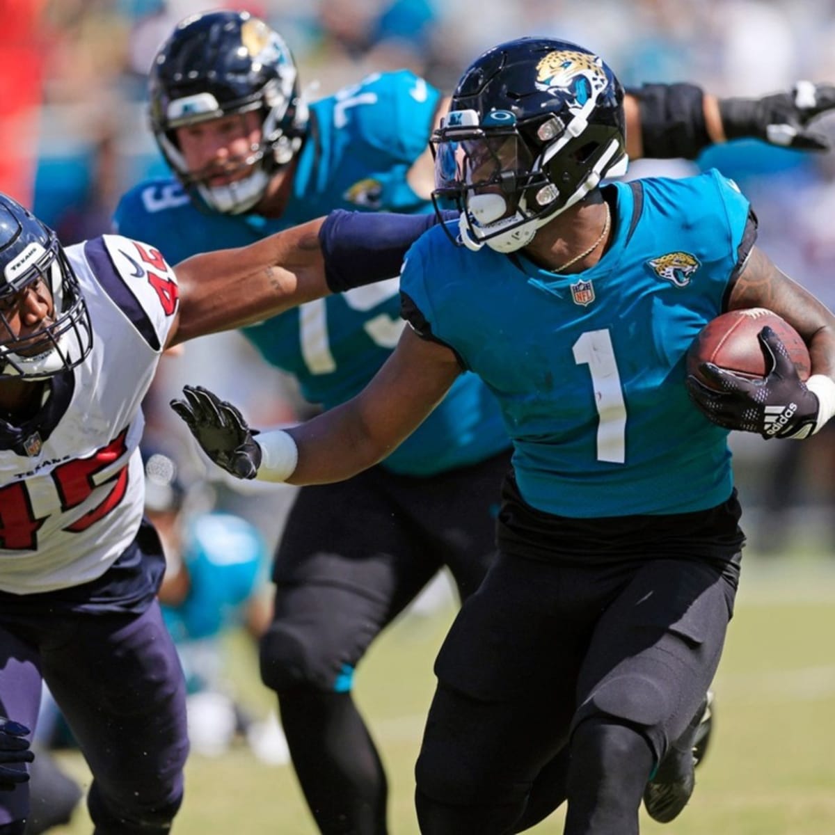 Jacksonville Jaguars' Travis Etienne speaks highly of running back room -  Big Cat Country