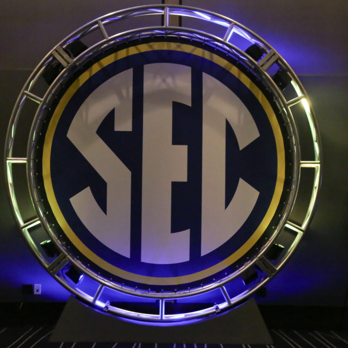 SEC Power Rankings after Week One - Sports Illustrated Auburn