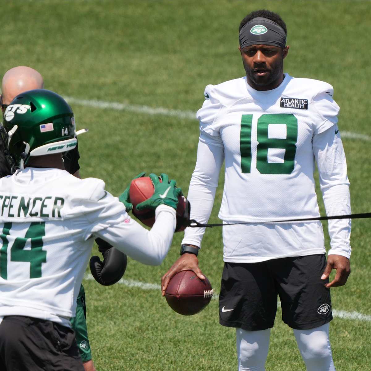 New York Jets Player's Arrival To Training Camp Is Raising Some Eyebrows -  The Spun: What's Trending In The Sports World Today