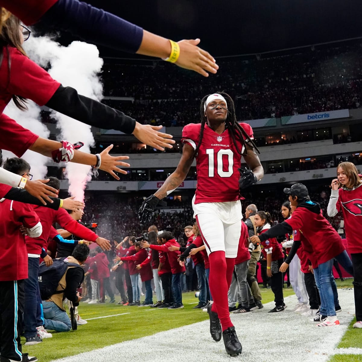 Here's what led to DeAndre Hopkins choosing Titans over Patriots (report) 