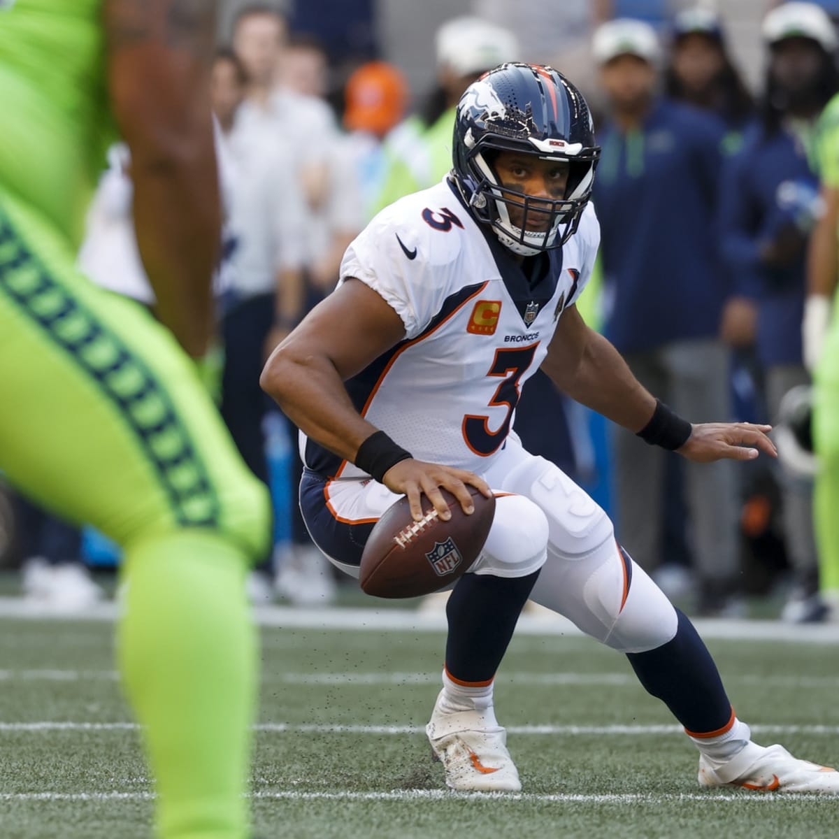 Can't-Miss Play: Ex-Broncos teammates Seattle Seahawks quarterback
