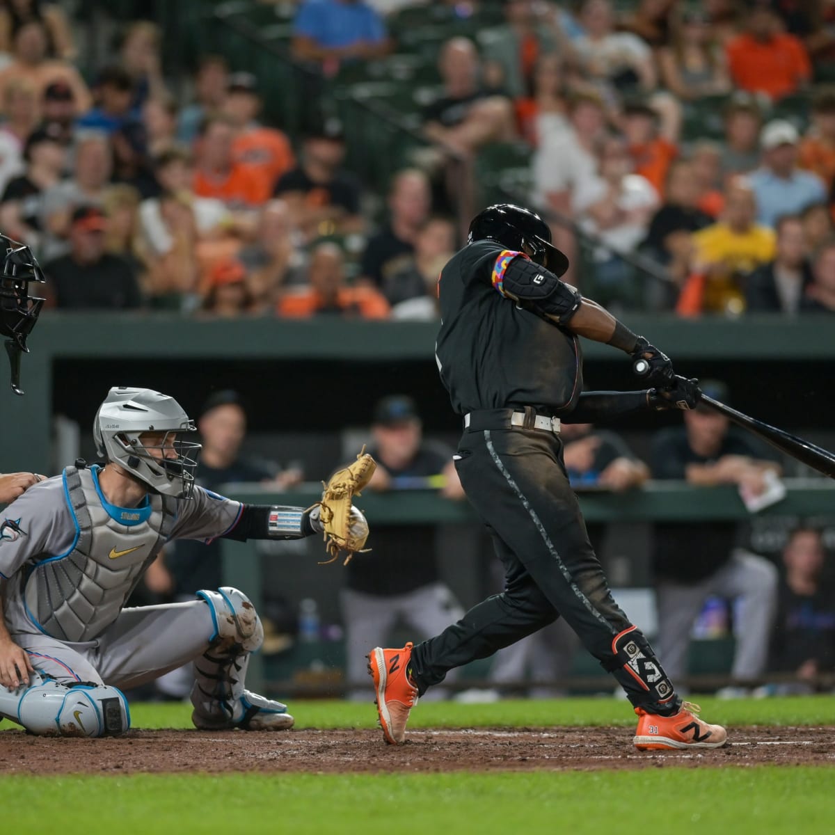 Orioles OF Cedric Mullins leaves game in 2nd inning with right quadriceps  tightness