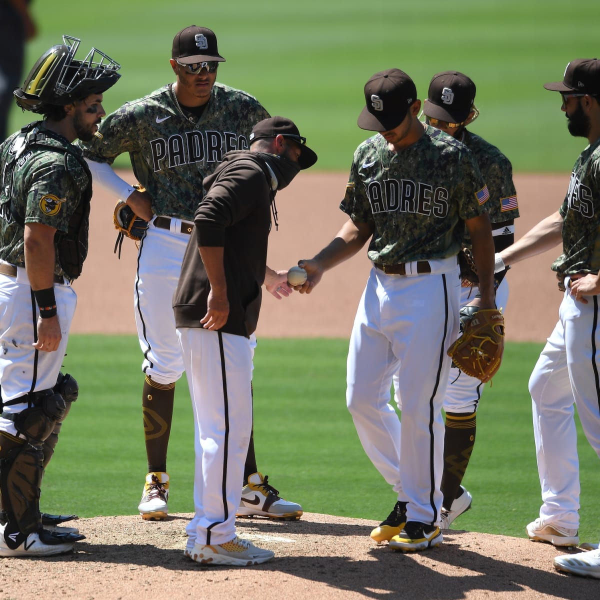 Tampa Bay Rays camo baseball uniforms