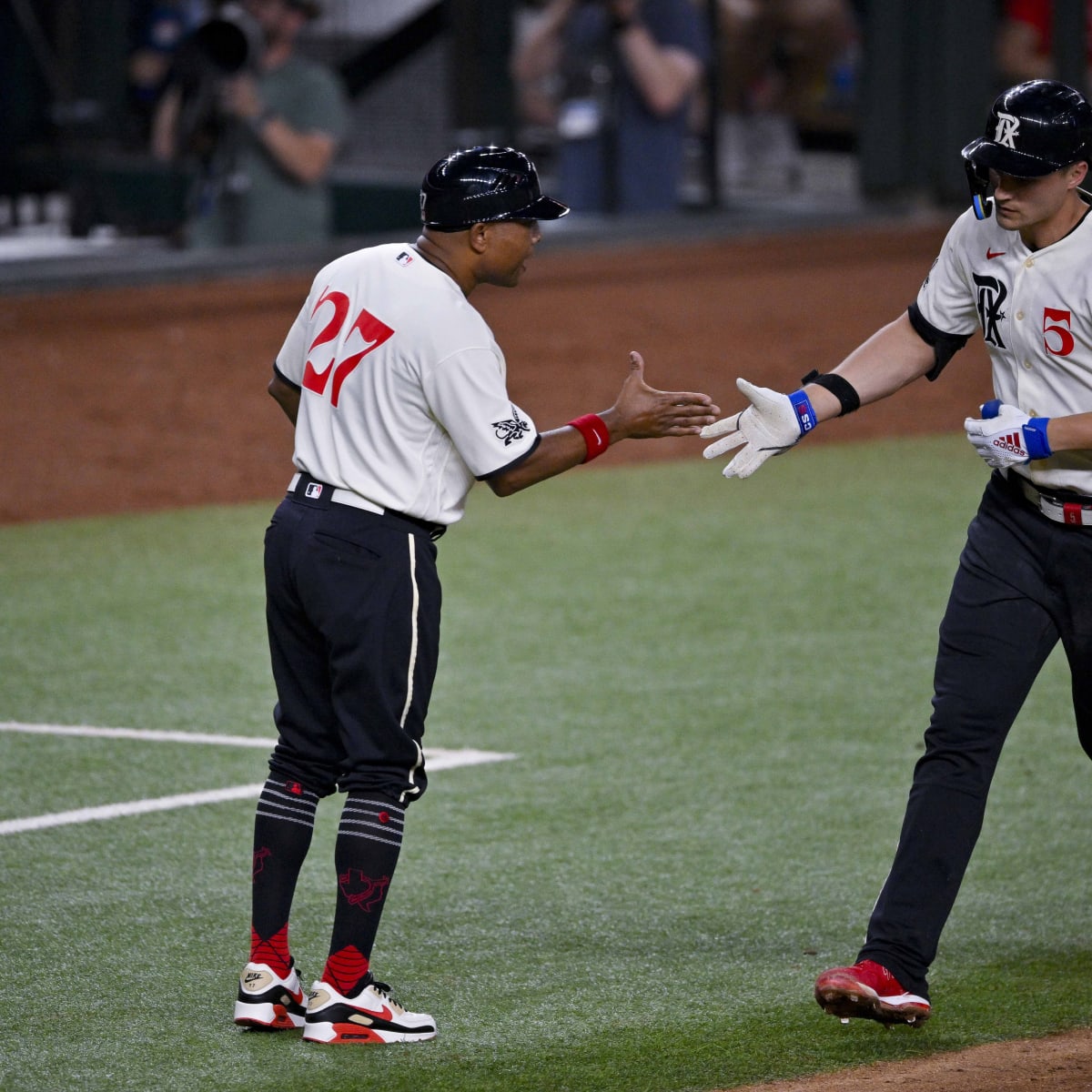 Corey Seager injury update: Rangers star likely headed to IL after