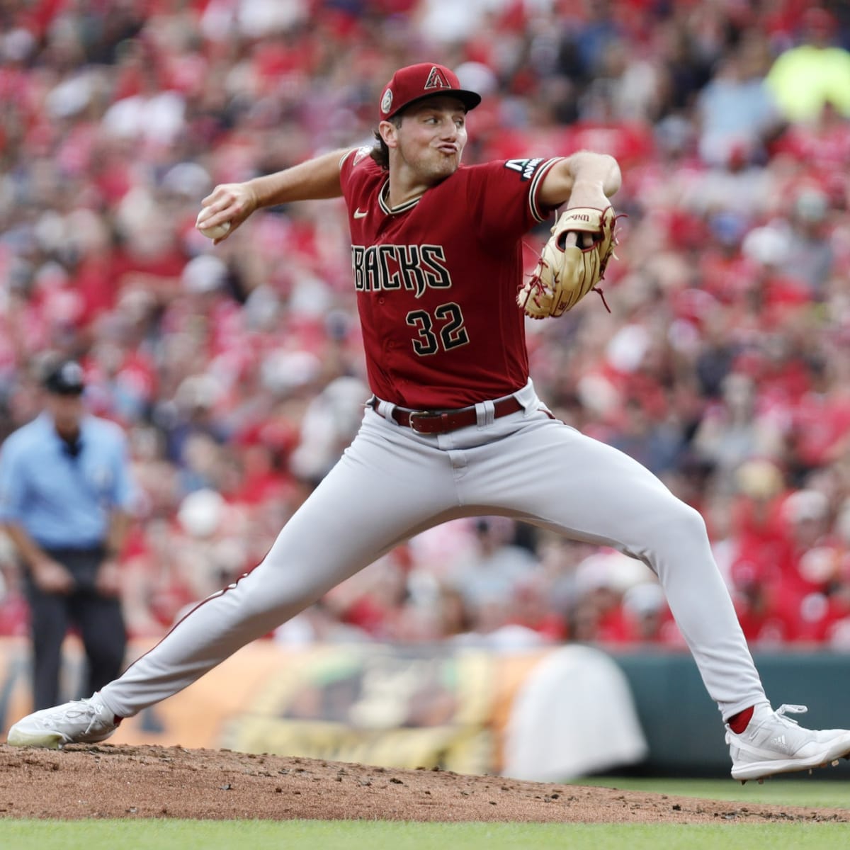 Cincinnati Reds vs Arizona Diamondbacks - April 9, 2021 - Redleg