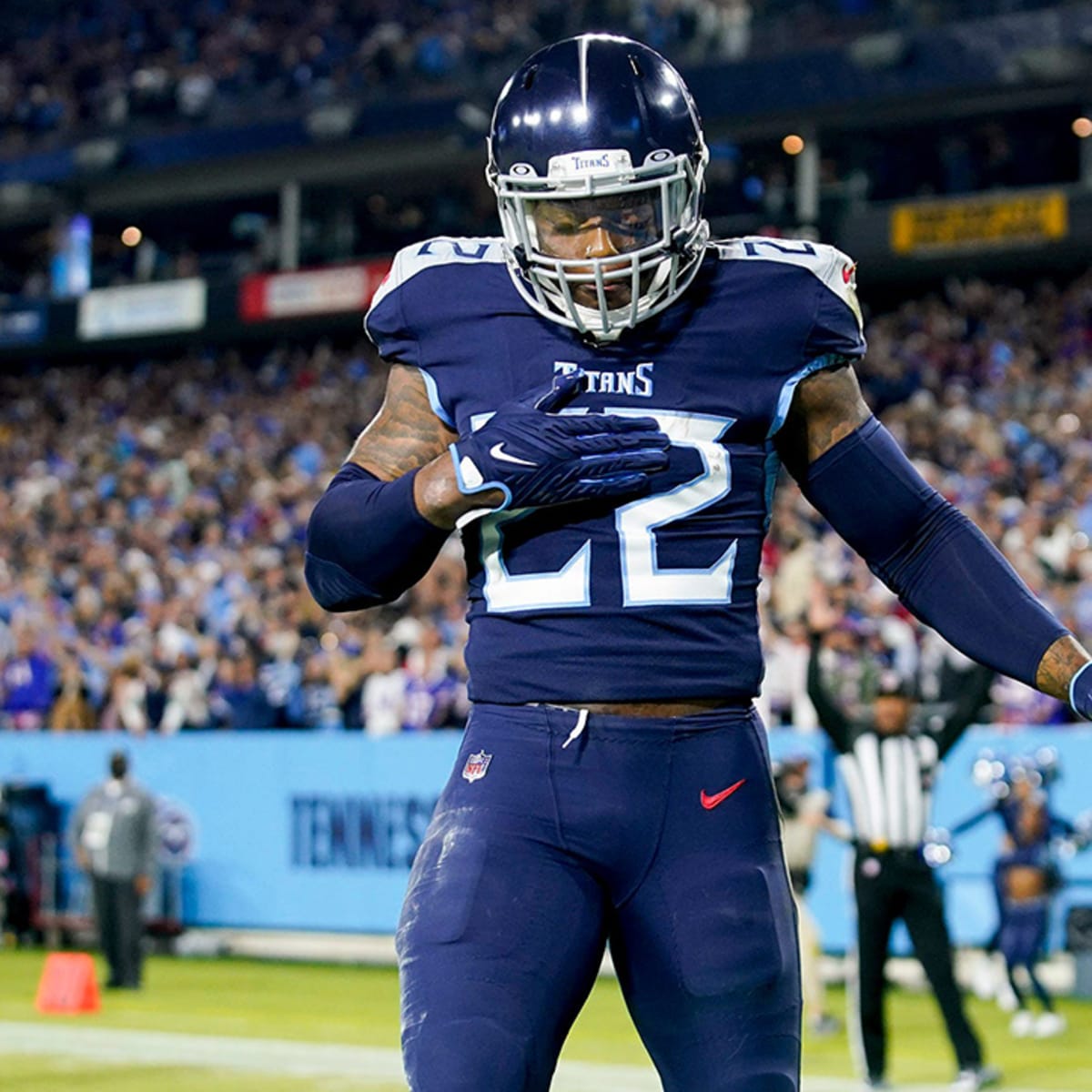 Tennessee Titans Will Wear Oilers Throwbacks Jerseys in These Two Games -  Sports Illustrated Tennessee Titans News, Analysis and More