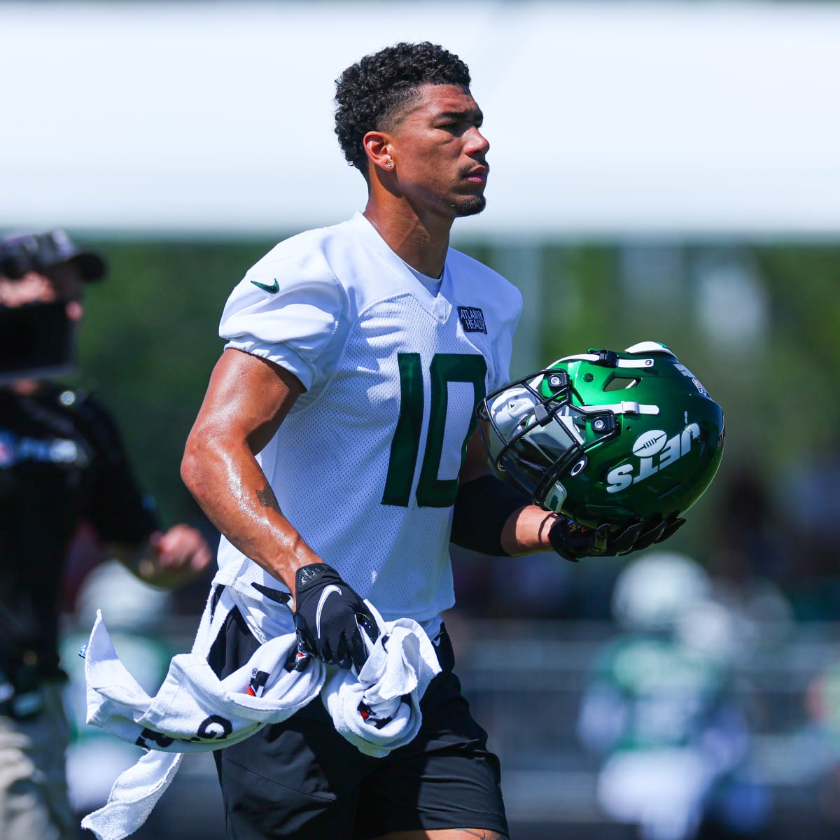 Jets' Elijah Moore starting to live up to lofty expectations