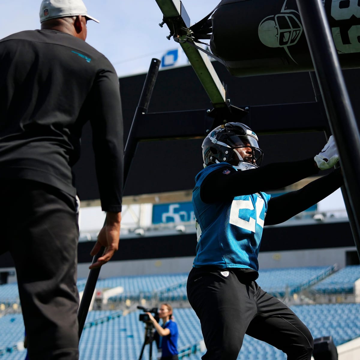 Jacksonville Jaguars 2023 Training Camp: Position battles to watch - Big  Cat Country