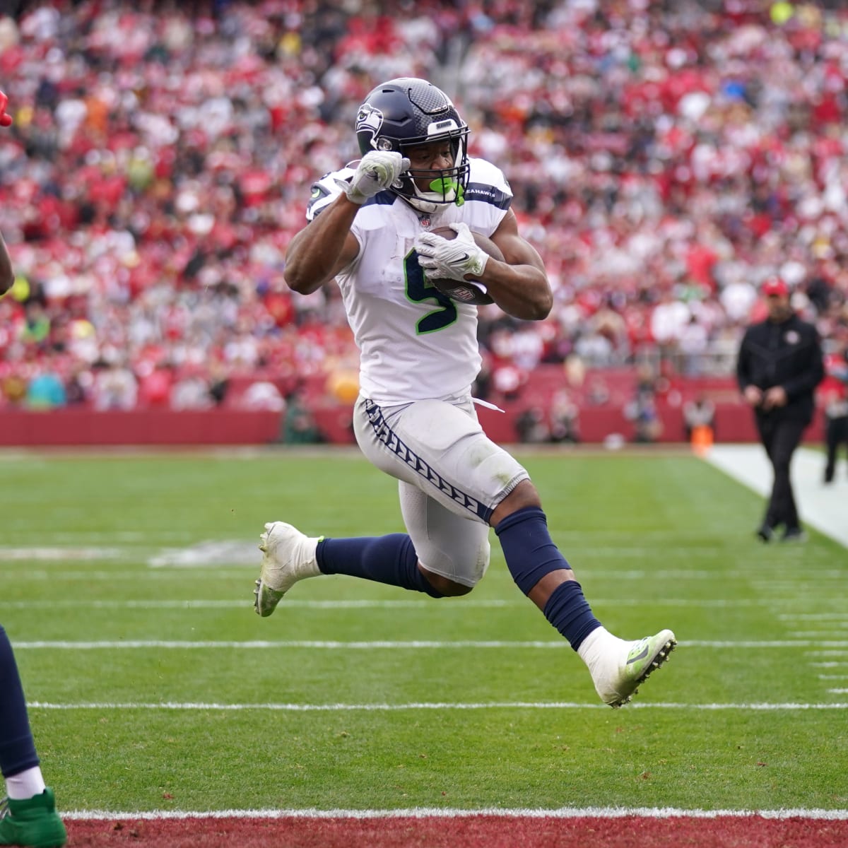 Seattle Seahawks RB Kenneth Walker Ready For Breakout Week vs. Carolina  Panthers - Sports Illustrated Seattle Seahawks News, Analysis and More