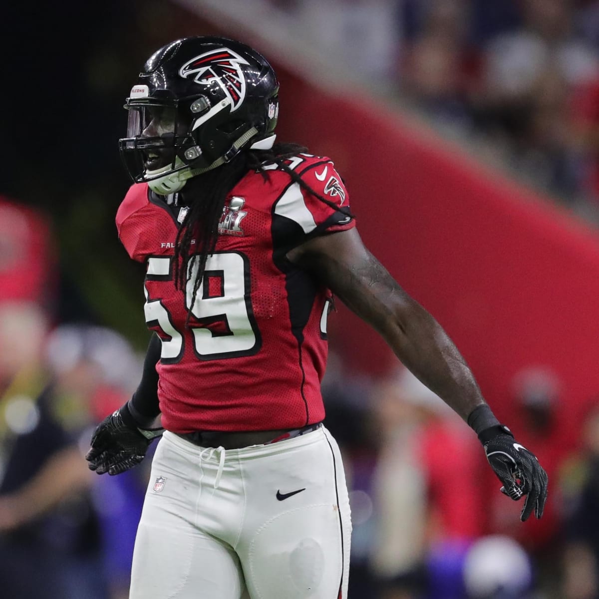 Atlanta Falcons linebacker De'Vondre Campbell tweets about free