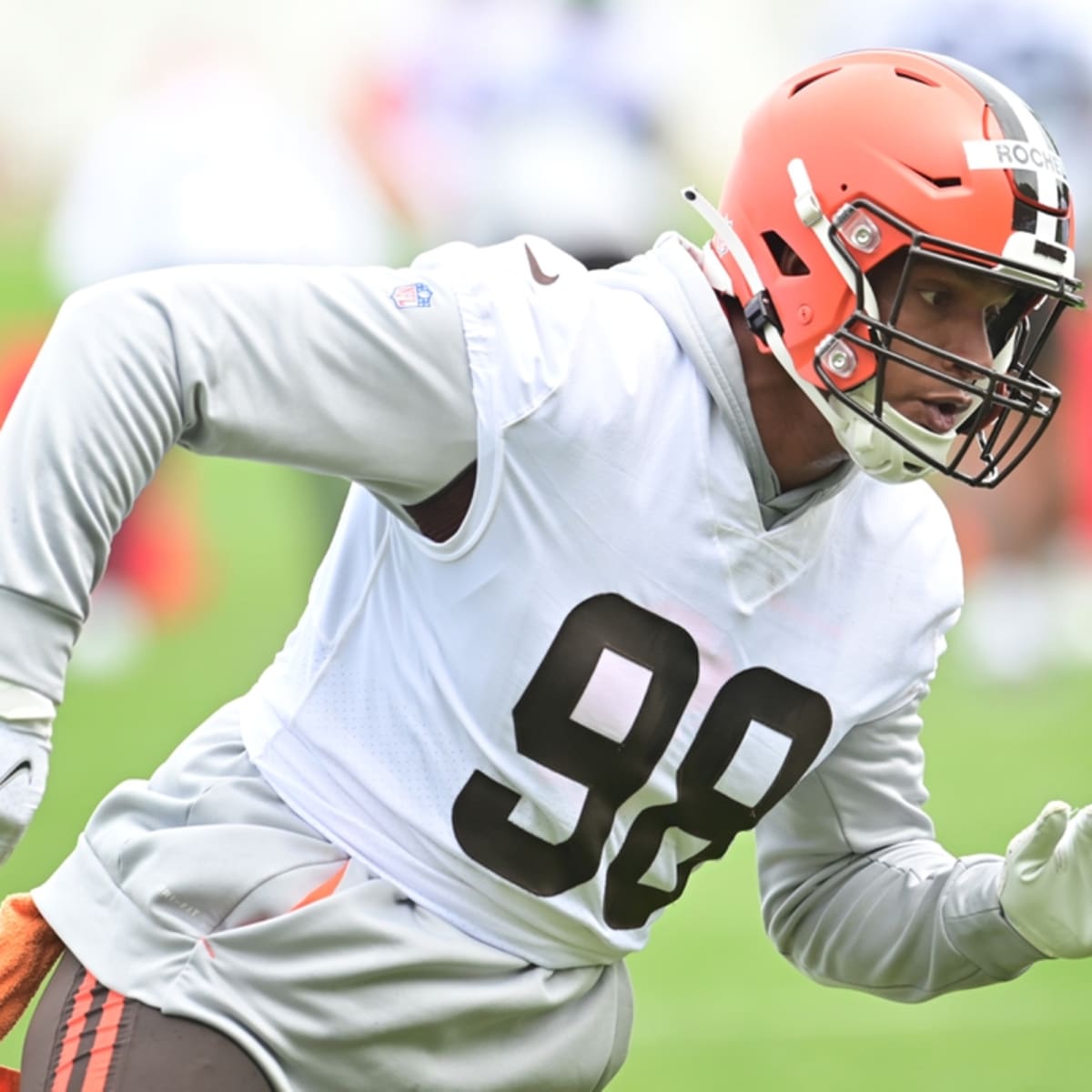 Former Browns DE Isaac Rochell Finds new Team - Sports Illustrated  Cleveland Browns News, Analysis and More