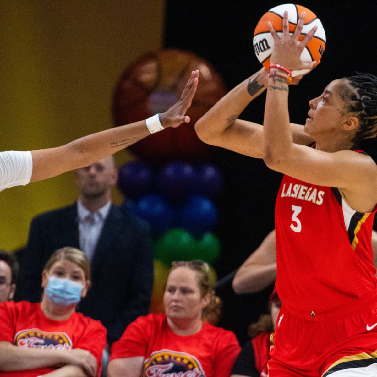 Las Vegas forward Candace Parker undergoes surgery for fracture in her foot