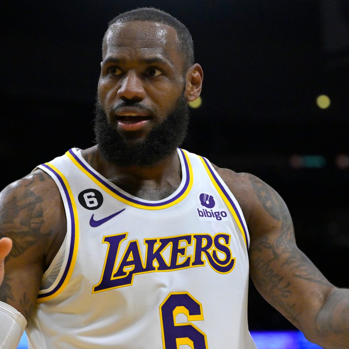 Lakers Officially Announce LeBron James Number Change - The Spun: What's  Trending In The Sports World Today