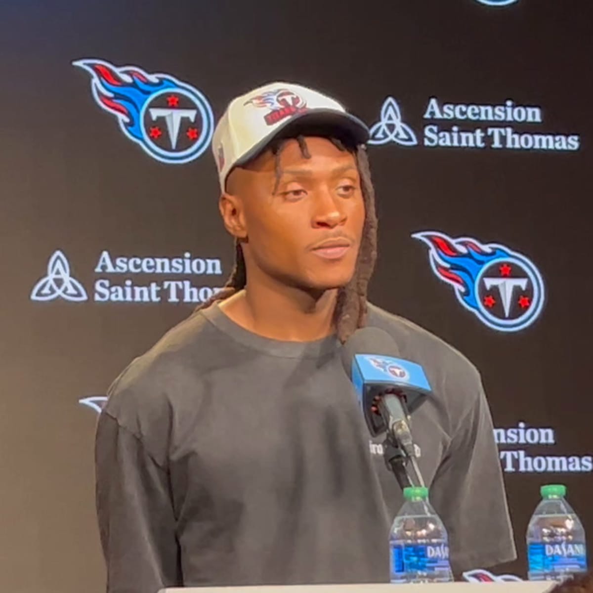 Titans Make Head-Scratching Decision Signing DeAndre Hopkins