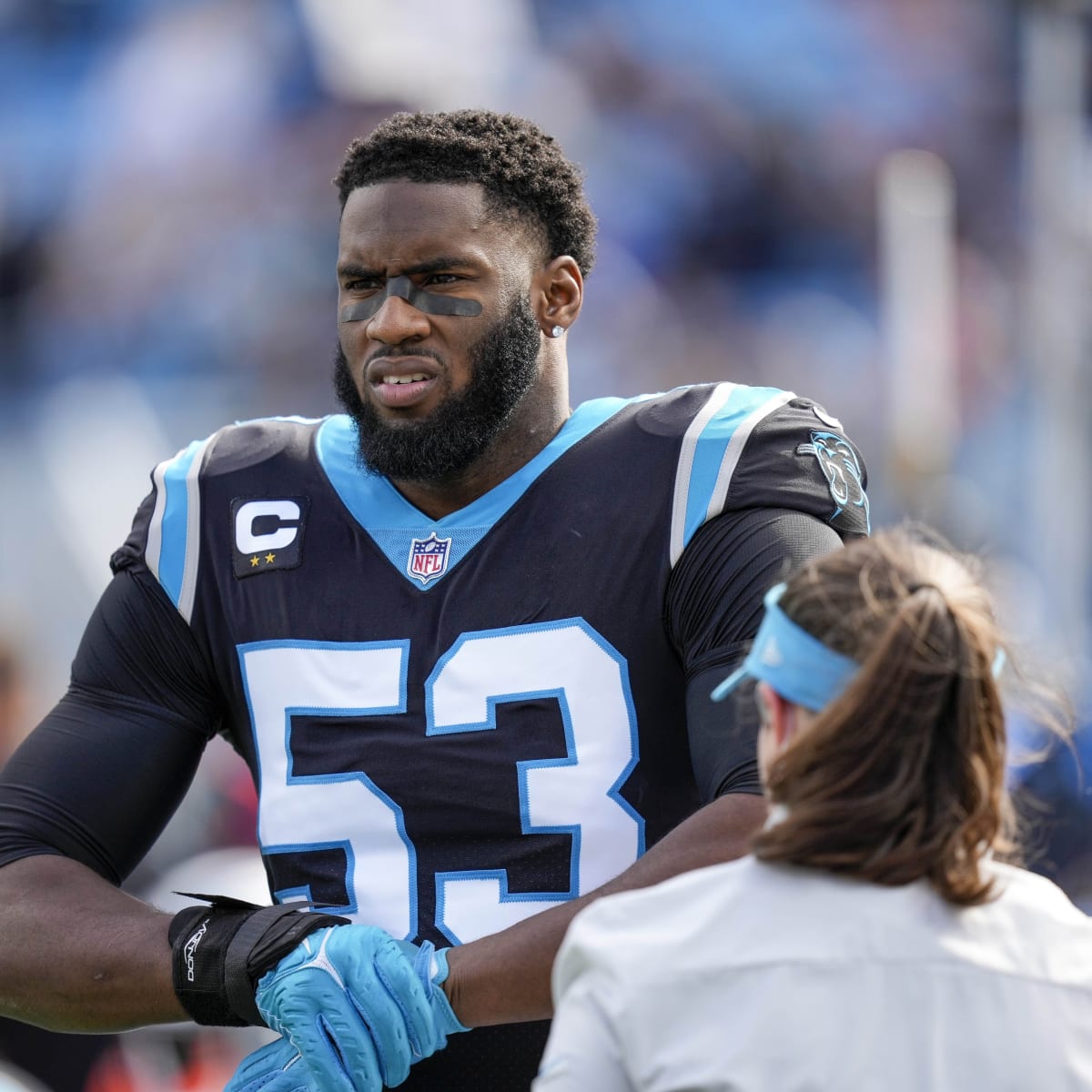 Brian Burns says contract talks with Panthers on hold, focusing on football  instead of extension 