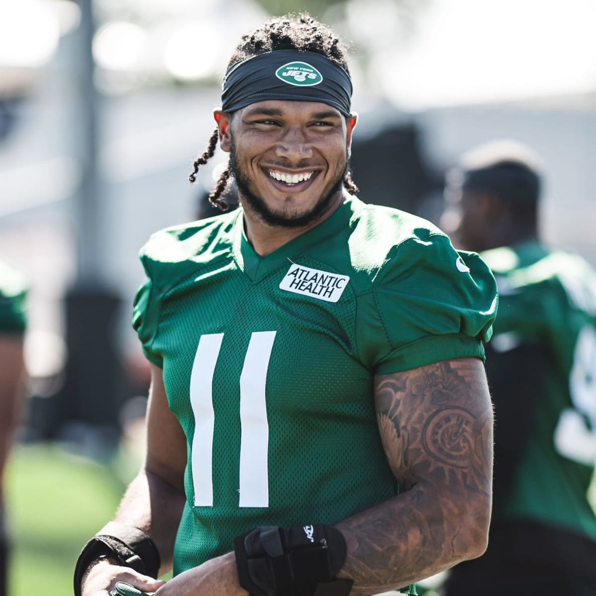 Different' Jermaine Johnson Benefits from Offseason Transformation - Sports  Illustrated New York Jets News, Analysis and More