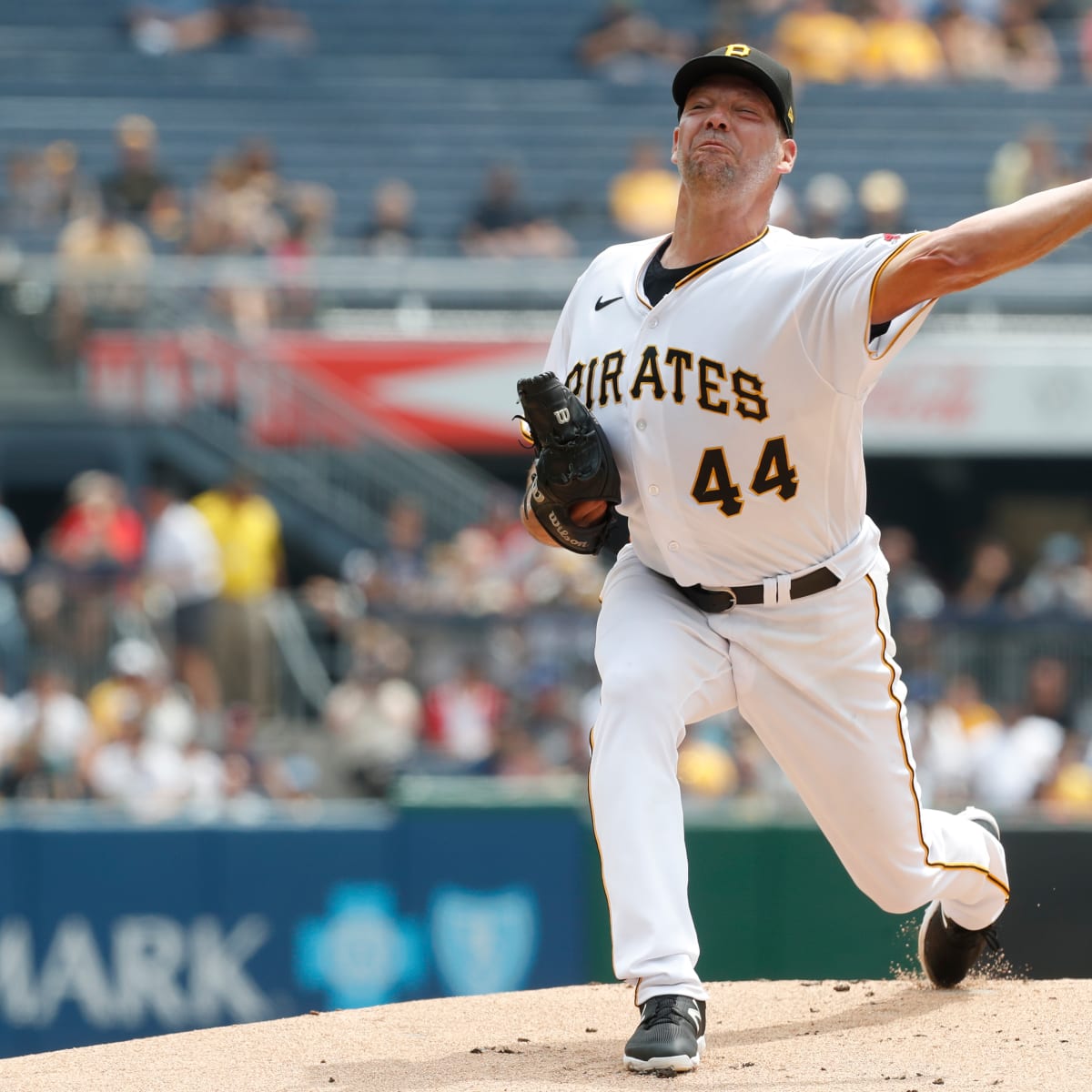 Braves Rumors: 3 trade targets from selling Pirates, 1 to avoid