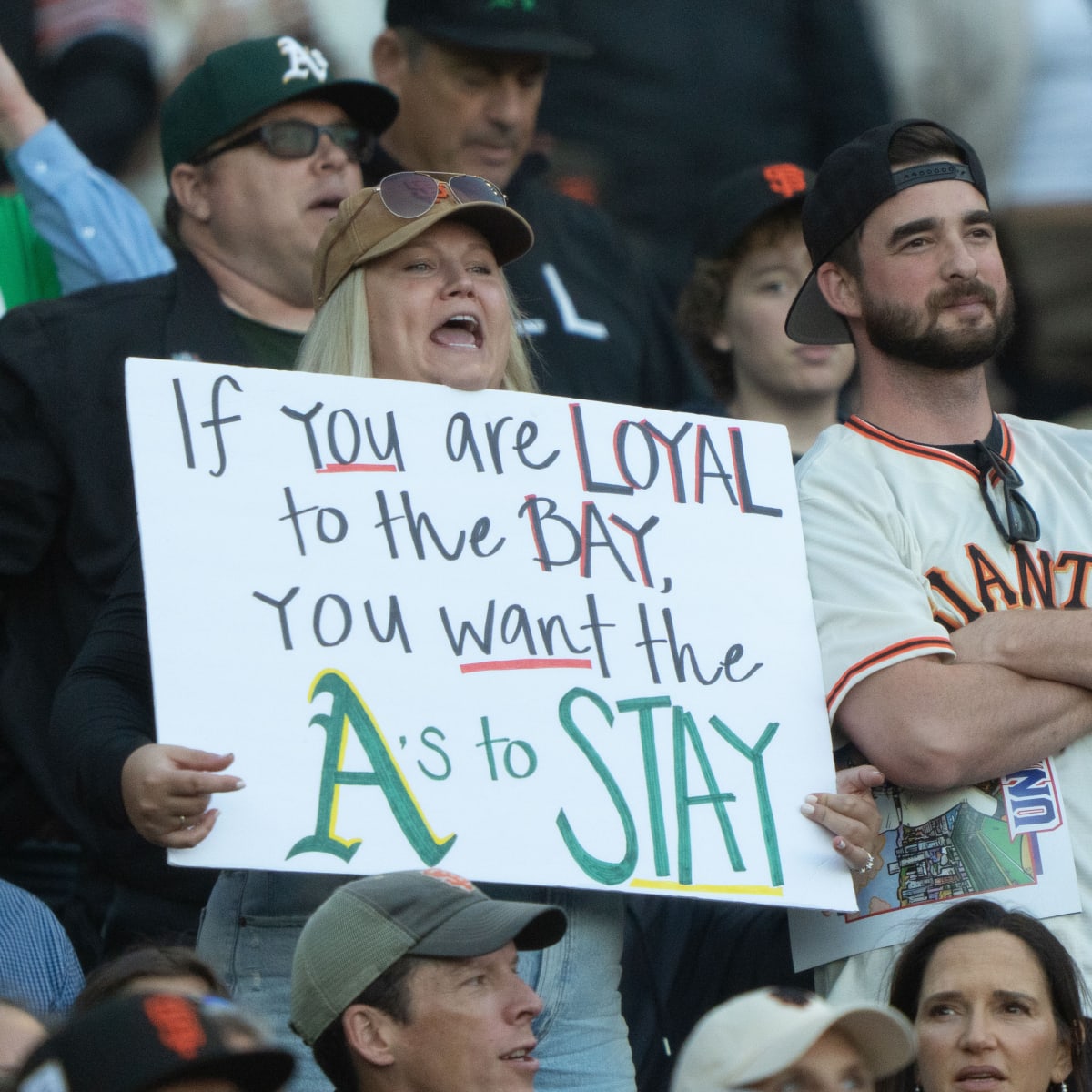 A's, Giants fans join in 'sell the team' chant at Oracle Park