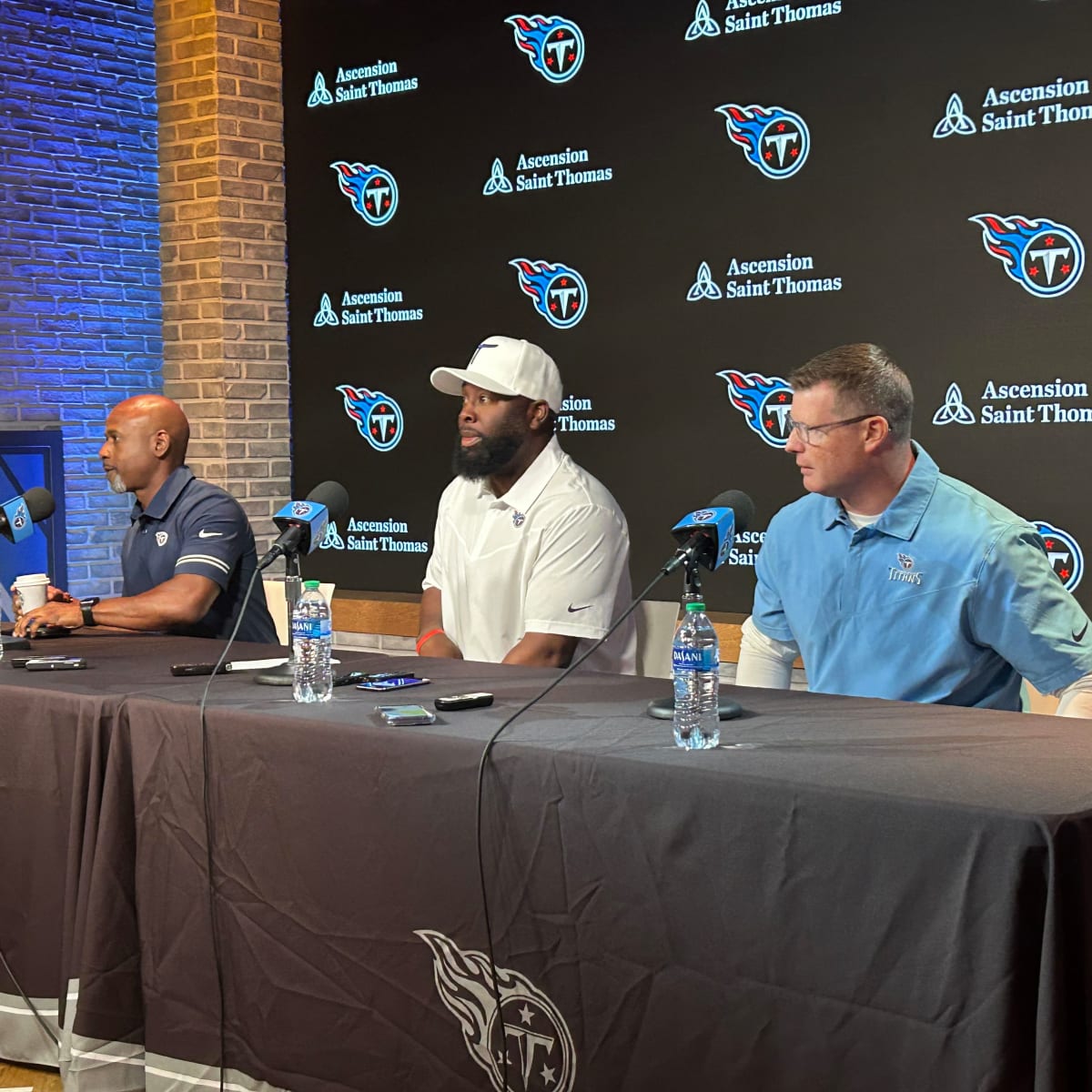 Tennessee Titans Add Assistant GM Anthony Robinson to Front Office - Sports  Illustrated Tennessee Titans News, Analysis and More