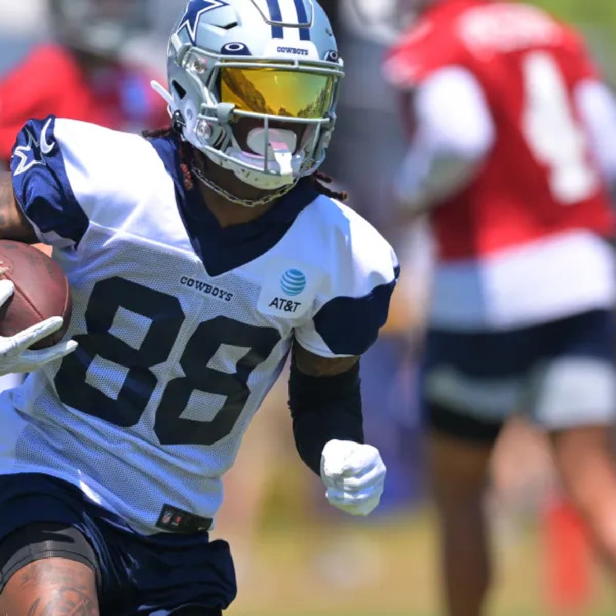 Dallas Cowboys wide receiver CeeDee Lamb (88) beats Tampa Bay