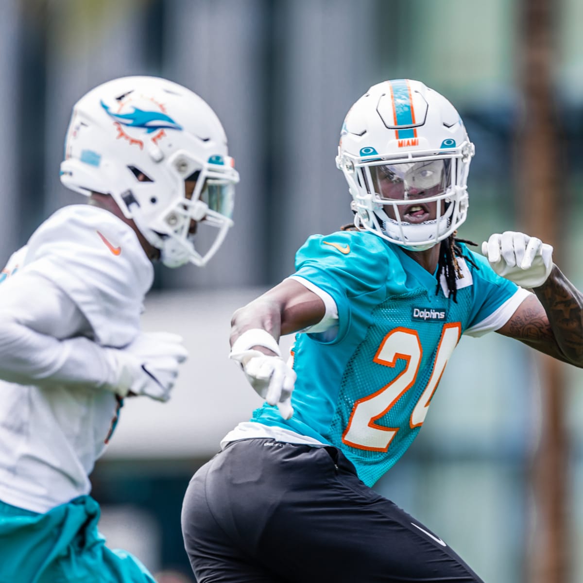 Miami Dolphins cornerback Cam Smith (24) wipes his face during practice at  the NFL football team's training facility, Sunday, July 30, 2023, in Miami  Gardens, Fla. (AP Photo/Lynne Sladky Stock Photo - Alamy