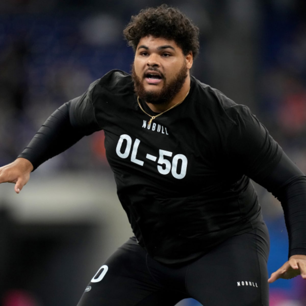 Chicago Bears training camp report: Rookie offensive lineman Darnell Wright  aces his fitness test — with a twist