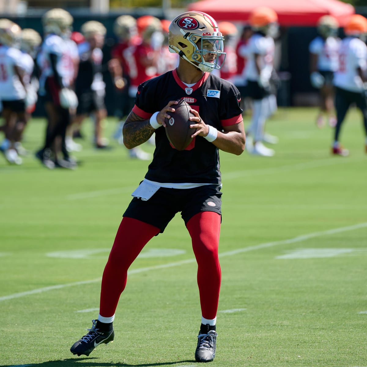 49ers QB Trey Lance Remains Positive Despite Losing Role as the Starter -  Sports Illustrated San Francisco 49ers News, Analysis and More